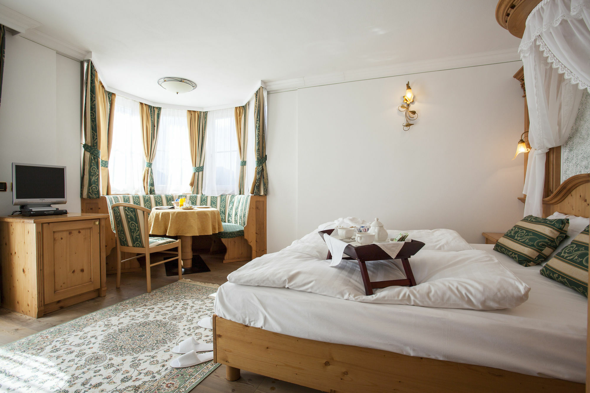 Hotel Chalet All'Imperatore Мадонна-ді-Кампільйо Екстер'єр фото